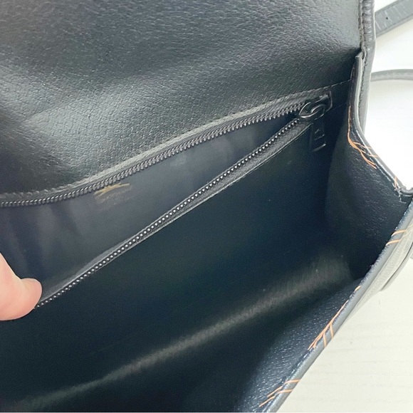 Longchamp black horse buckle print patterned leather vintage bag - Picture 9 of 11